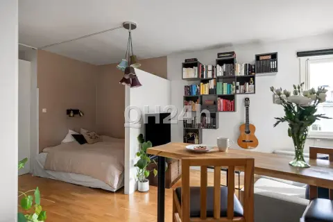 Phòng trọ 20 m² hẻm Phạm Ngũ Lão, có gác — ảnh 2